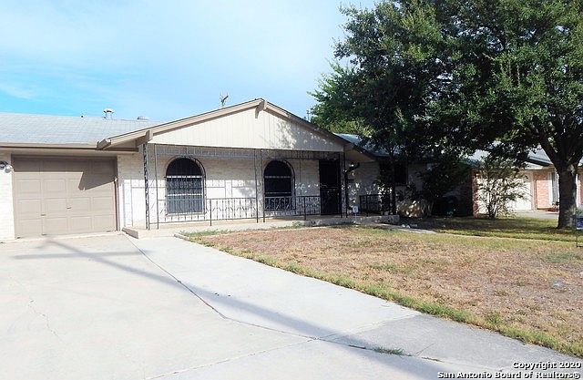 1st image of 9606 Hillsboro Dr
