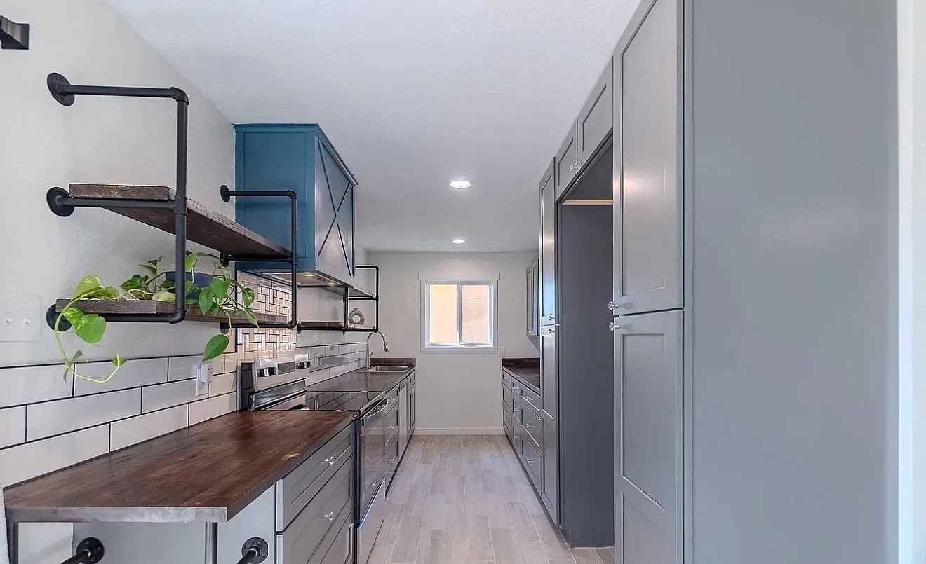 3 bed, 1136 sqft, $1,600 — Photo 1