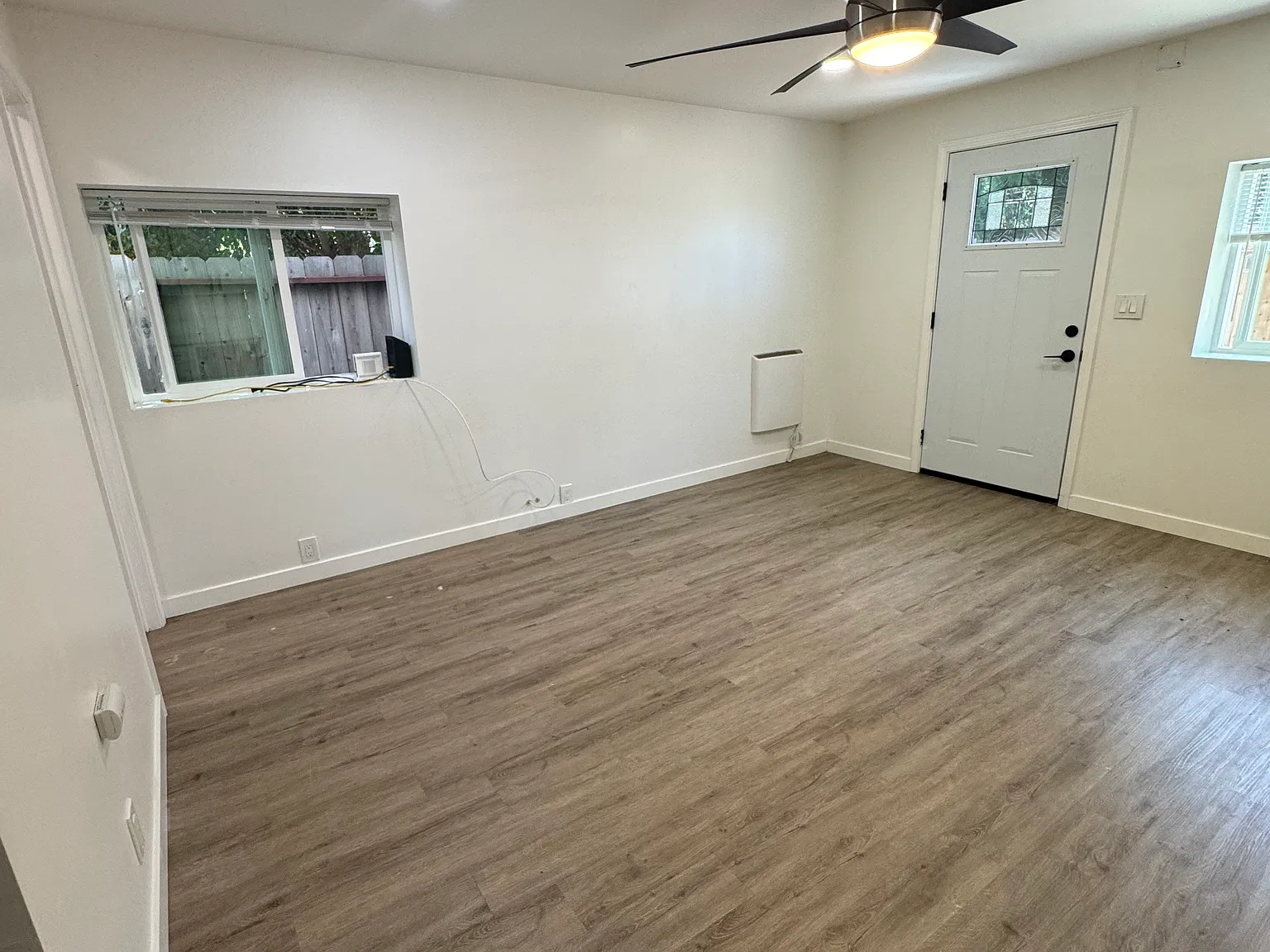 Studio, 400 sqft, $2,200 — Photo 3