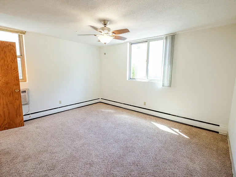 Grand Place Apartments — Photo 20