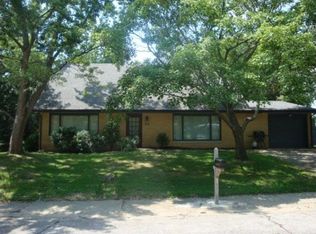 33 Ranger Dr, Springfield, IL 62702