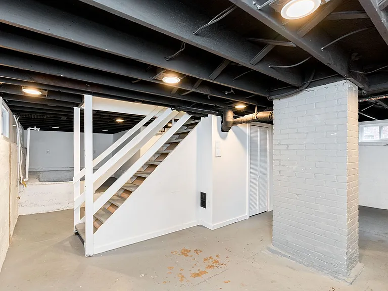 1309 Lydia St — Photo 31