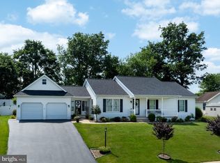 126 Rosehill Dr, Bellefonte, PA 16823