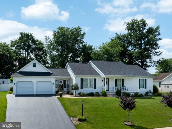 126 Rosehill Dr, Bellefonte, PA 16823