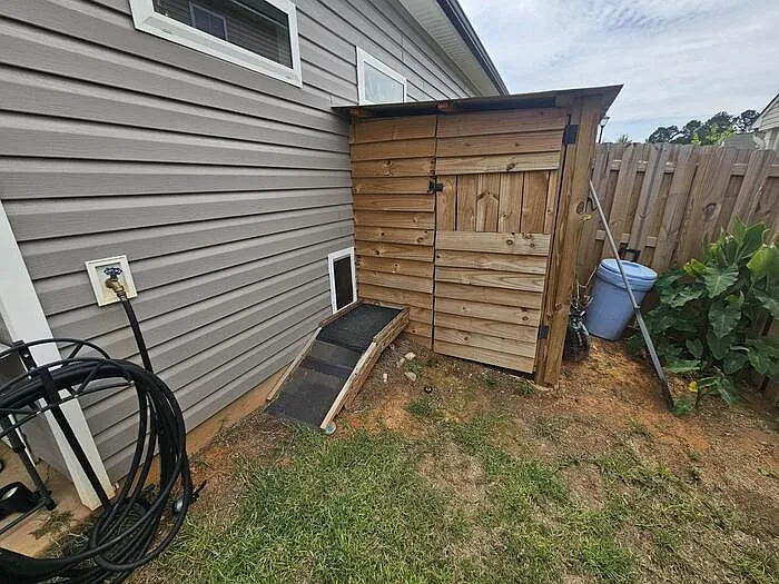 405 Griffon Dr — Photo 15