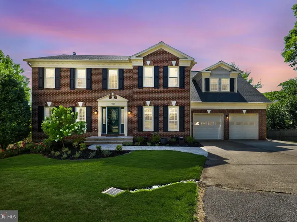 1505 Kings Valley Ct, Herndon, VA 20170