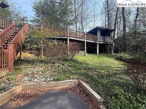 3rd image of 174 Spruce Pine Road