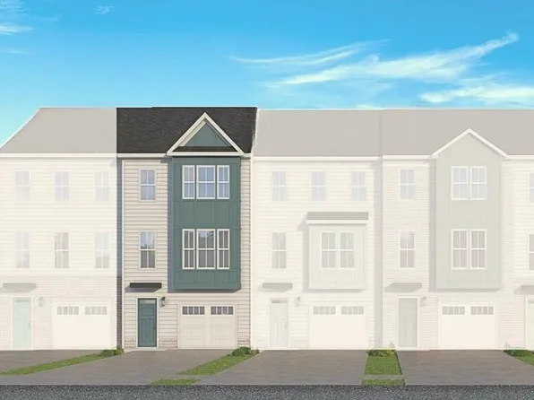 6600 Sunrise Oasis Ln, Midlothian, VA 23112