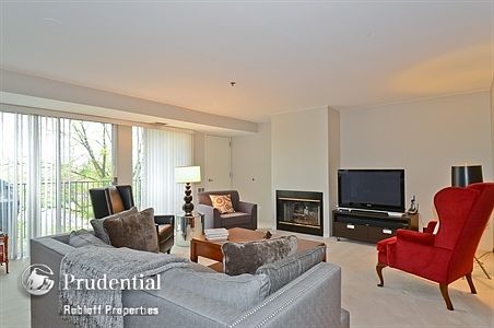 2nd image of 4010 Arbor Ln APT 303