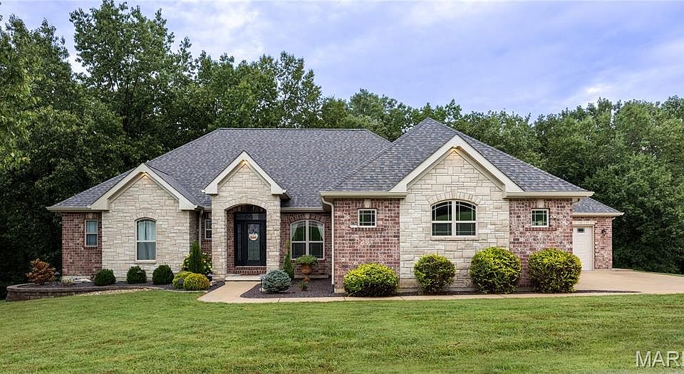 1st image of 2811 Highland Woods Rd
