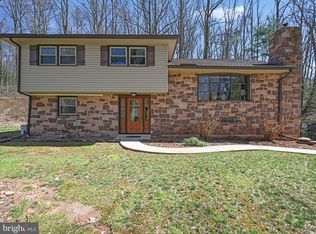 1655 Kleinfeltersville Rd, Stevens, PA 17578