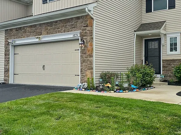 1624 Haralson Dr, Mechanicsburg, PA 17055