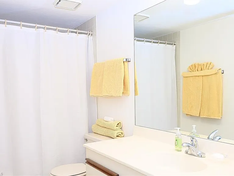 565 Beachwalk Cir #T-104 — Photo 21