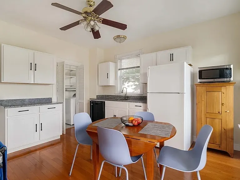 148 Calumet St #1 — Photo 3