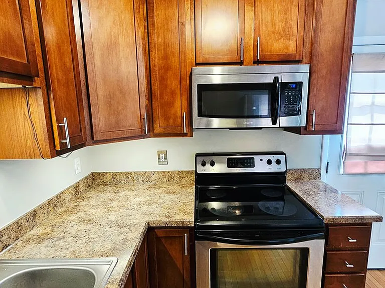 3054 Dorris Ave — Photo 9