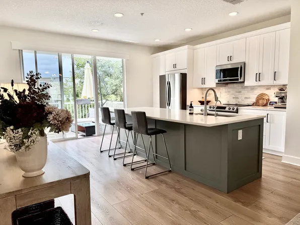 4428 Ellipse Dr, Jacksonville, FL 32246