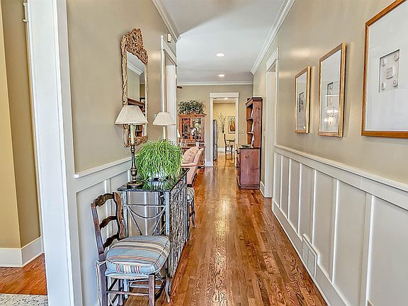 5th image of 1784 Penshurst Dr