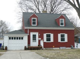 941 S Irwin Ave, Green Bay, WI 54301