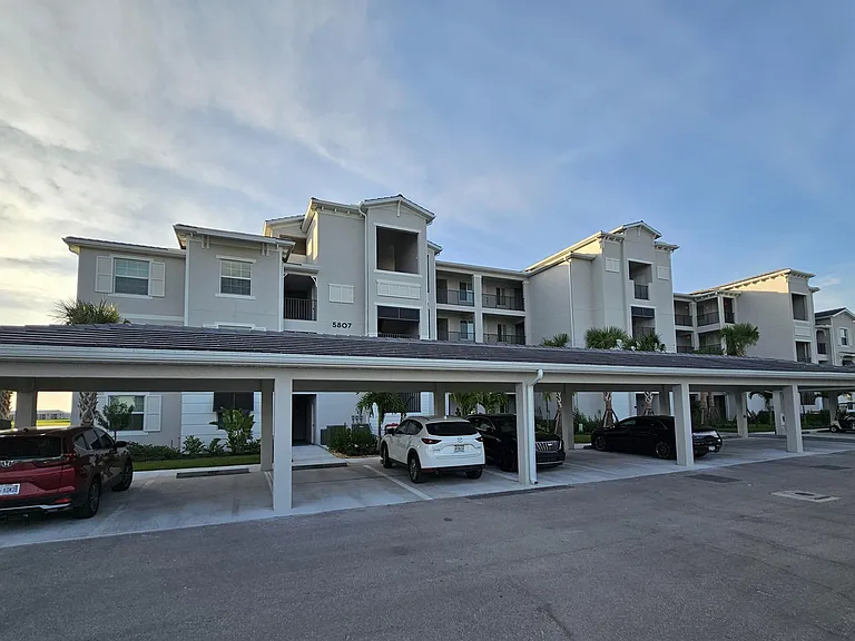 5807 Double Eagle Cir #4621 — Photo 2