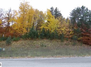 90 Eden St, Kingsley, MI 49649