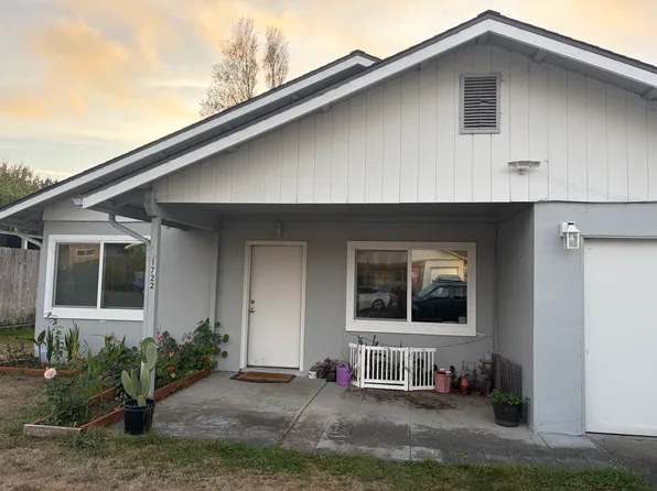 1722 Clara Ave, Fortuna, CA 95540