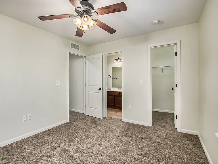 6411 Darnell St #6411 — Photo 5