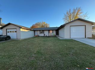 331-335 Knox St, Lincoln, NE 68521