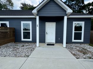 30024 King St #E, Walker, LA 70785