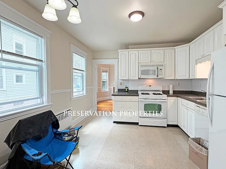 17 Falmouth St #1 — Photo 7