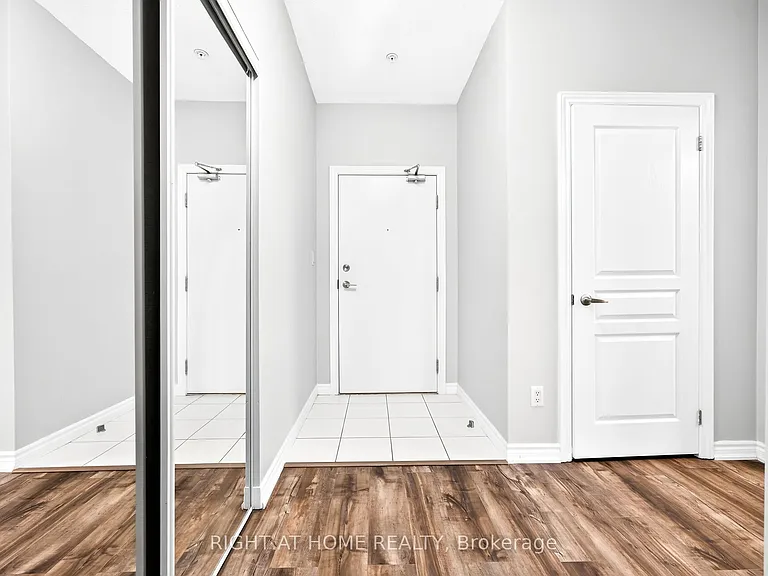 570 Lolita Gdns #430 — Photo 36