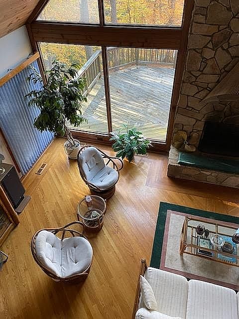 1st image of 79 Treasone St
