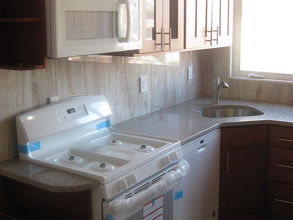 Kitchen Left Cabinets