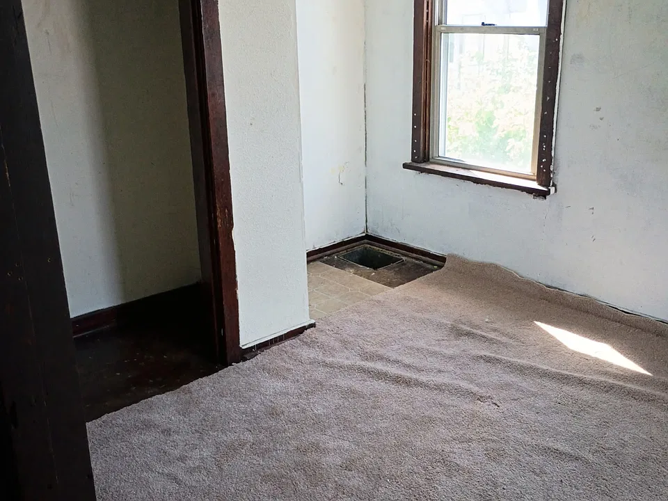 Building Photo 3