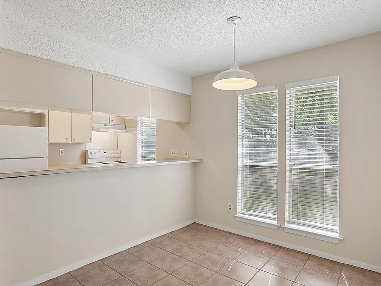 3114 Plantation Rd #A — Photo 5