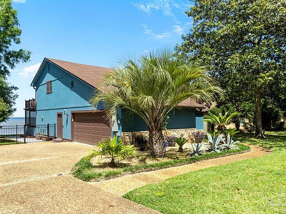 2nd image of 3994 Bay Pointe Dr