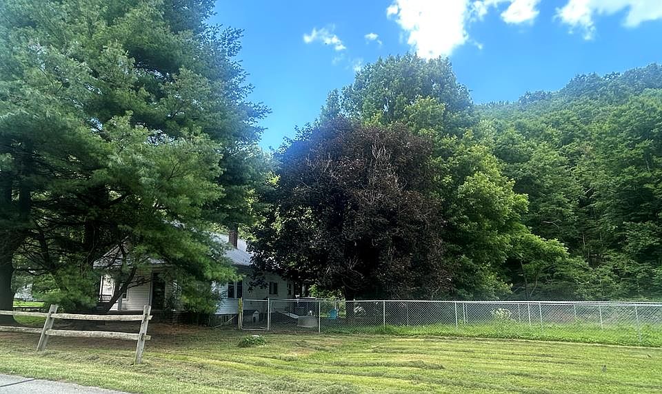 2nd image of 570 Swauger Valley Rd