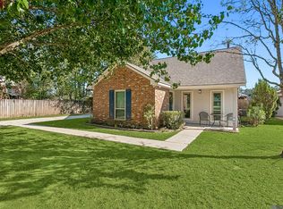 7525 Linda Lee Dr, Denham Springs, LA 70706