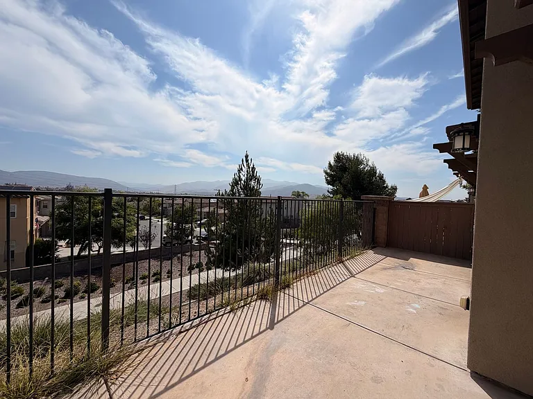 1729 Cripple Creek Dr #4 — Photo 28