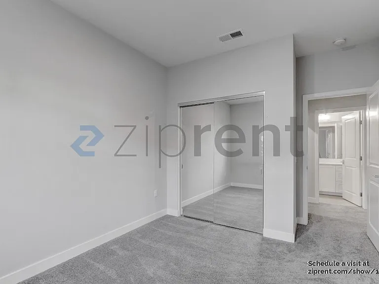 131 Avenida Chapala #105 — Photo 14