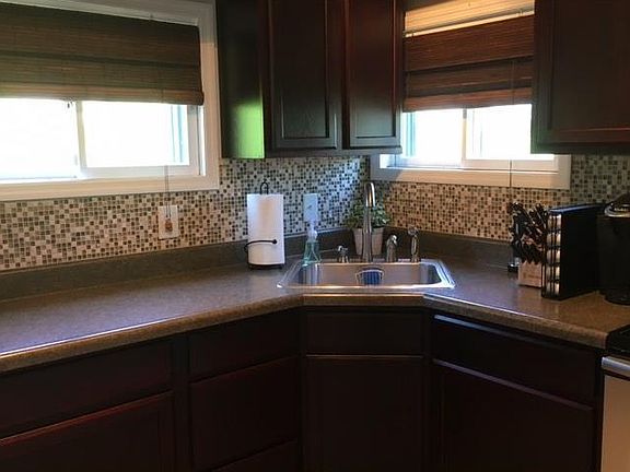 4th image of 709 Sellers Ave