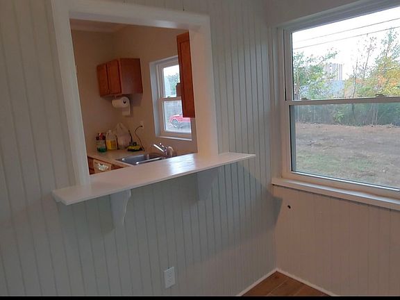 5th image of 1323 Camden Ave