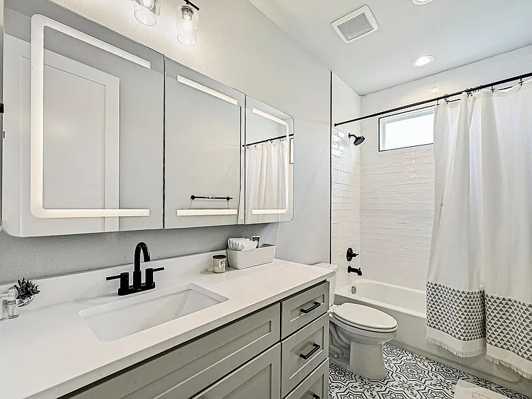 2603 Nocona Trl — Photo 15