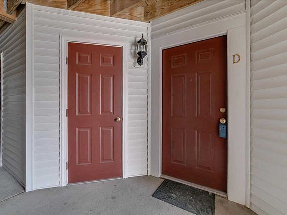 2nd image of 1225 Woodland Point Dr APT D