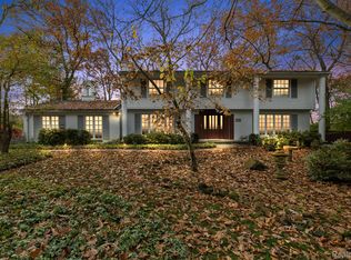 5008 Arrowhead Rd, West Bloomfield, MI 48323