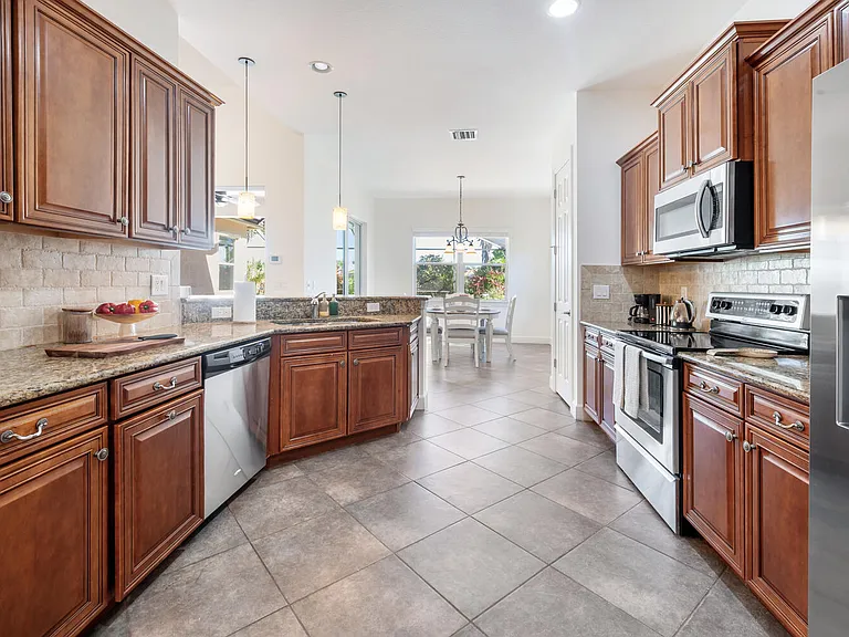 8237 Valiant Dr — Photo 17