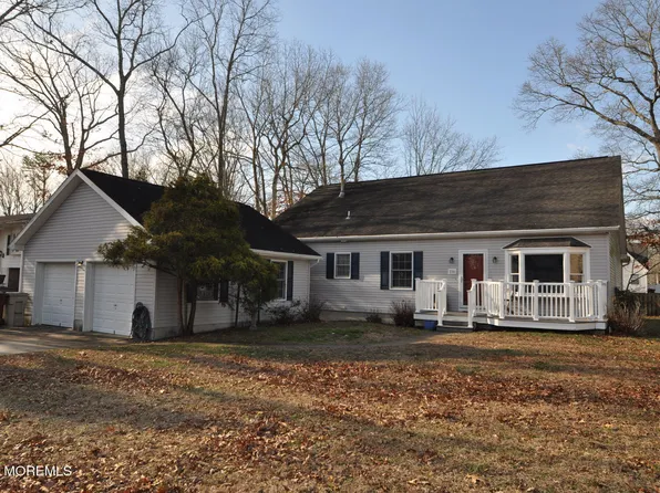 336 Arlington Avenue N, Bayville, NJ 08721