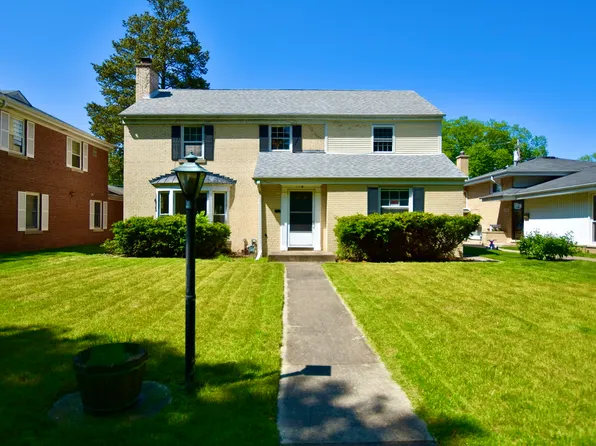 4438 Concord Ln, Skokie, IL 60076
