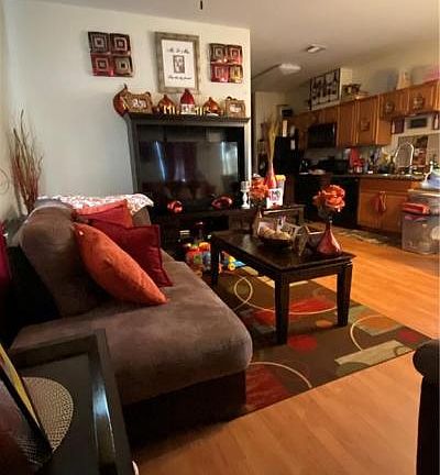 3rd image of 1411 Ptolemy St