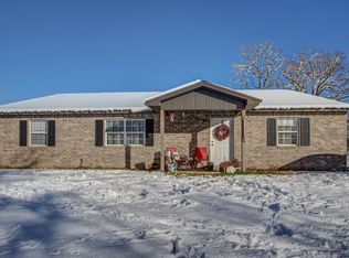 11831 N 518th Rd, Tahlequah, OK 74464