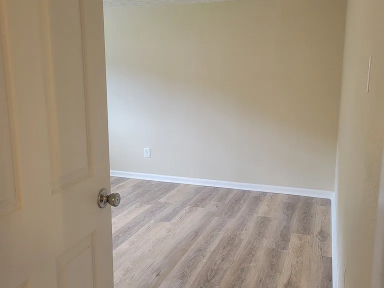 4608 Singleton Station Rd — Photo 9